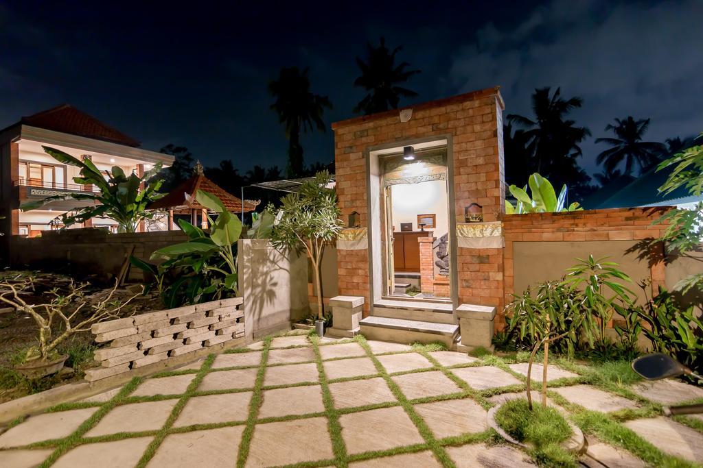 Umah Dangin Guest House Ubud  Bagian luar foto