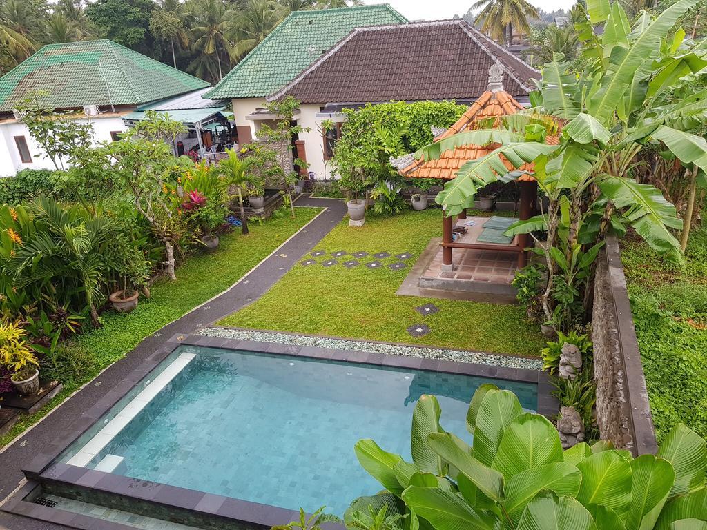 Umah Dangin Guest House Ubud  Bagian luar foto
